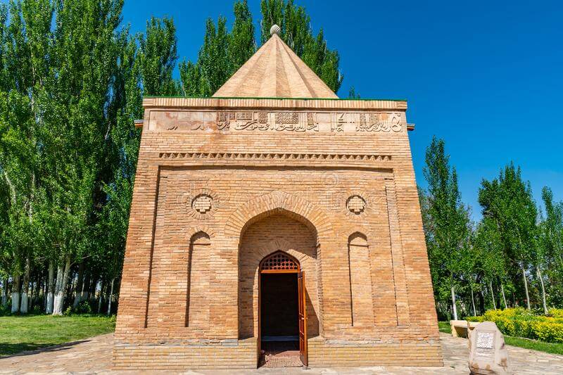 Các lăng mộ Babaji