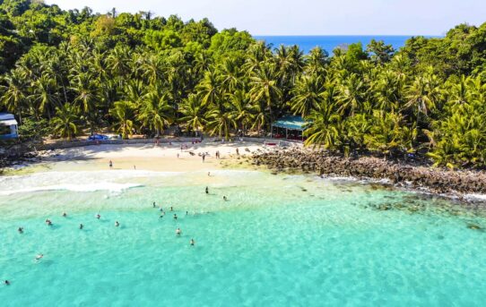 Top 10 Must-See Vietnam Attractions for Canadians – Discover Now